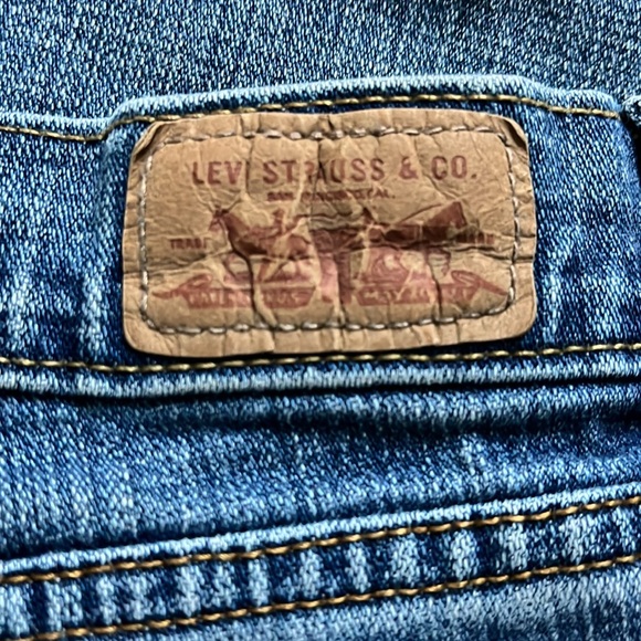 Ladies, Levi 505 jeans - Picture 8 of 10